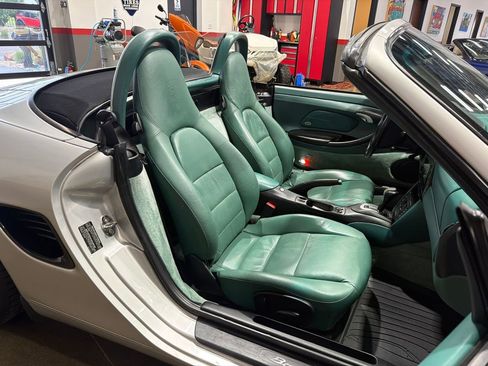 Used 2001 Porsche Boxster S RWD image 93