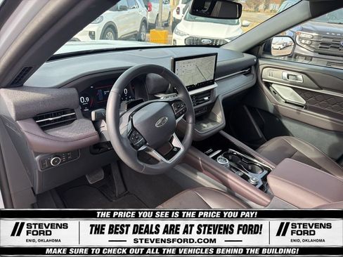 Used 2025 Ford Explorer Platinum w/ LUX Leather Package AWD/4WD image 19