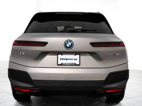 Used 2023 BMW iX xDrive50 AWD/4WD image 6