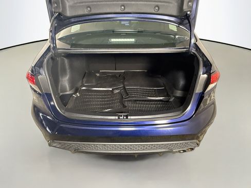Used 2022 Toyota Corolla SE FWD image 34