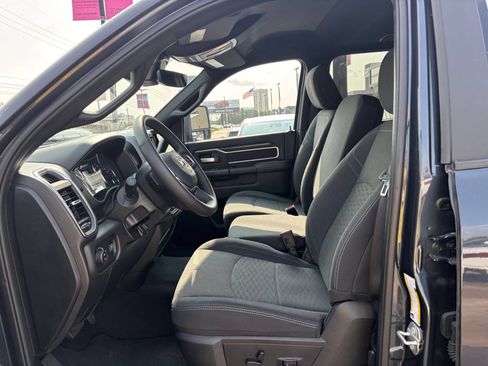 Used 2025 RAM 2500 Big Horn AWD/4WD image 27