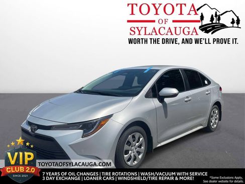 Used 2026 Toyota Corolla LE FWD image 1