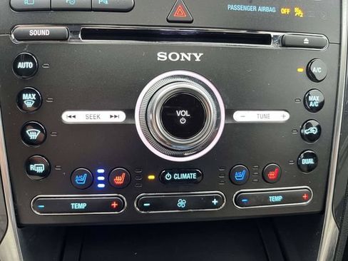 Certified 2018 Ford Explorer Limited w/ Equipment Group 301A FWD image 31