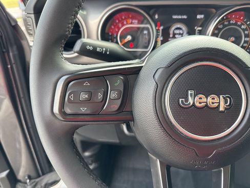 Used 2023 Jeep Gladiator Willys image 48