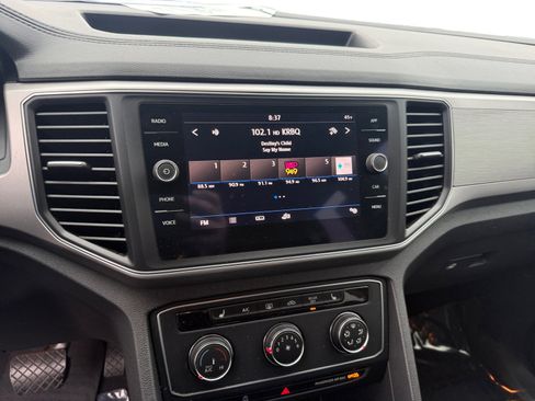 Used 2018 Volkswagen Atlas SE image 12