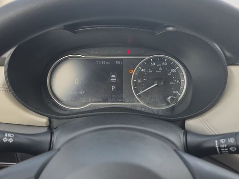 Used 2020 Nissan Versa SV image 10