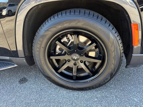 Used 2022 Jeep Wagoneer Series III image 28