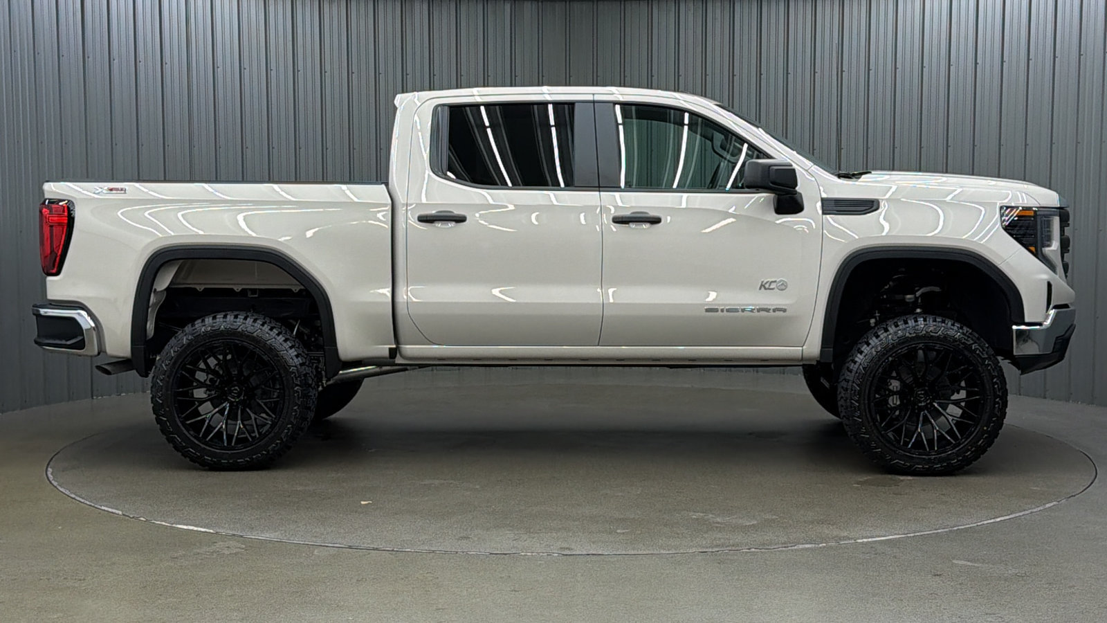 Used 2026 GMC Sierra 1500 Pro w/ Pro Value Package AWD/4WD image 6