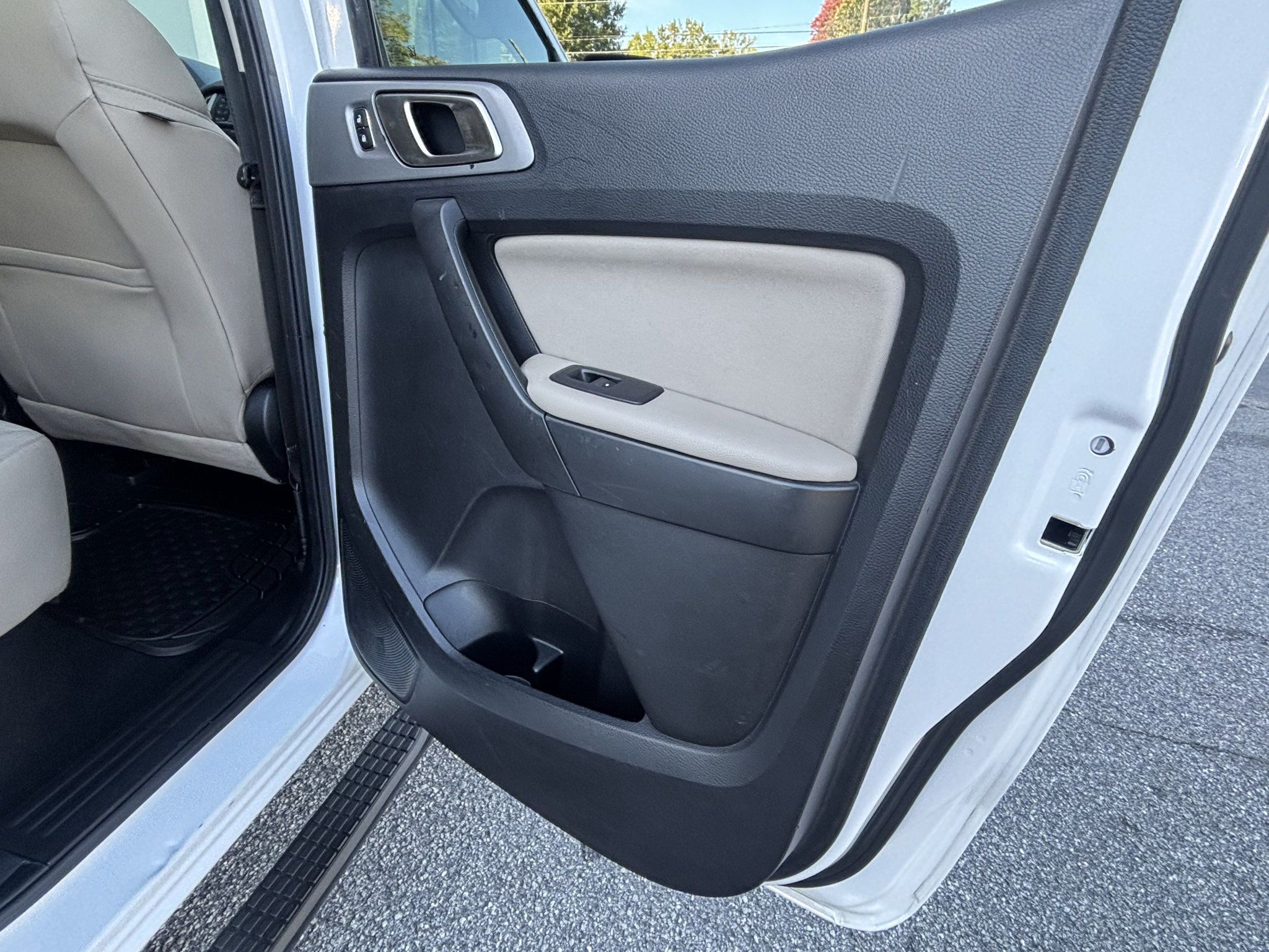 Used 2019 Ford Ranger XLT w/ FX4 Off-Road Package AWD/4WD image 23