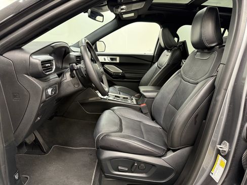 Used 2022 Ford Explorer ST w/ Equipment Group 401A image 15