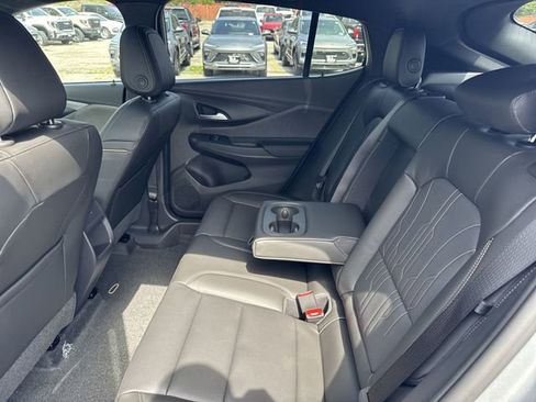 New 2026 Buick Envista Avenir FWD image 22