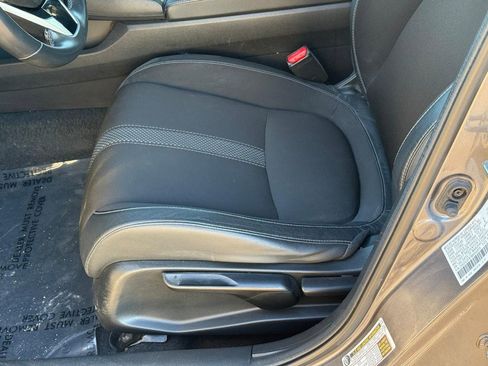 Used 2021 Honda Civic Sport image 21