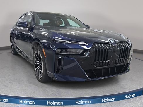 Certified 2023 BMW i7 xDrive60 image 4