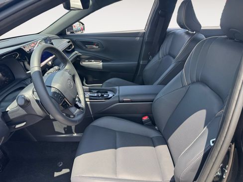 New 2026 Toyota Crown Signia AWD/4WD image 9