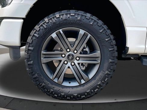 Used 2022 Ford F150 Lariat AWD/4WD image 34