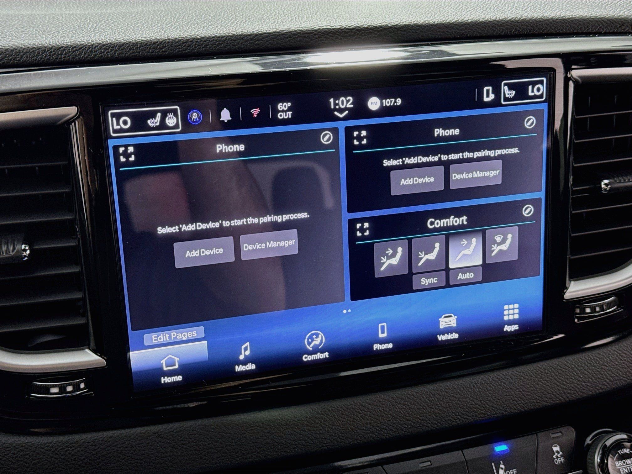 Used 2025 Chrysler Pacifica Select FWD image 17