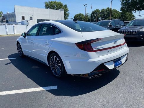 Certified 2023 Hyundai Sonata Limited w/ Preferred Accessory Package FWD image 7