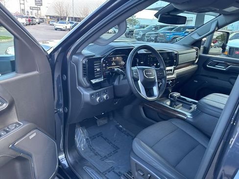 Used 2025 GMC Sierra 1500 Elevation w/ Preferred Package image 12