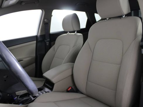 Certified 2021 Hyundai Tucson Sport w/ Winter Weather Package FWD image 19