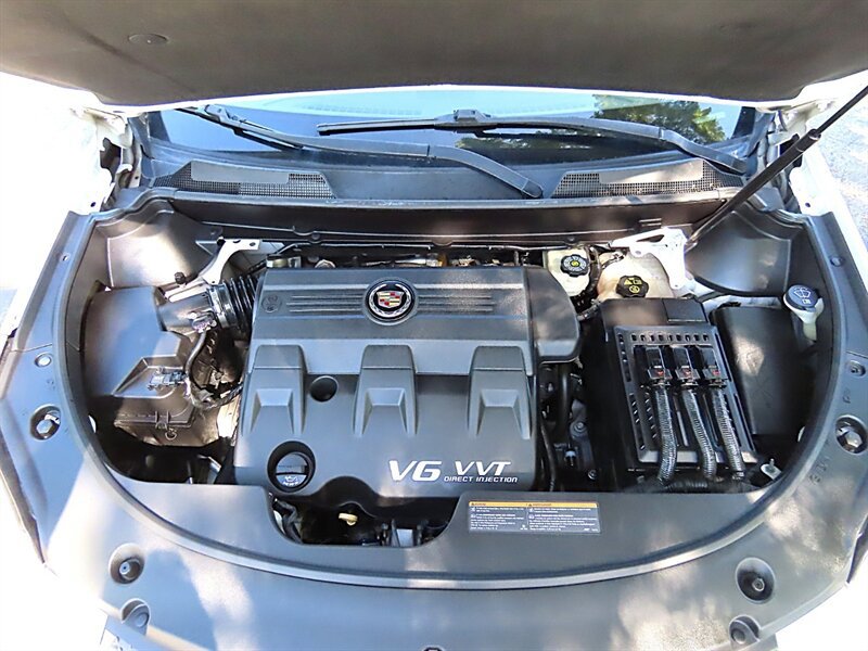 Used 2011 Cadillac SRX Luxury FWD image 36