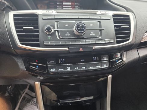 Used 2016 Honda Accord LX image 15