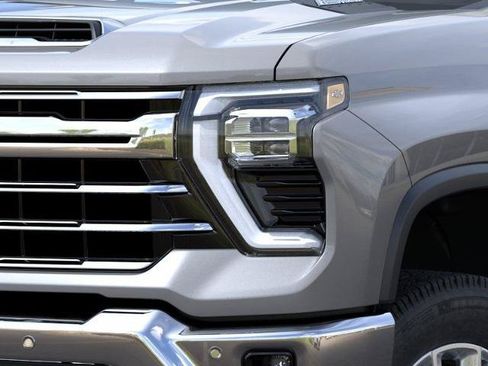 New 2026 Chevrolet Silverado 2500 LTZ w/ LTZ Plus Package AWD/4WD image 10