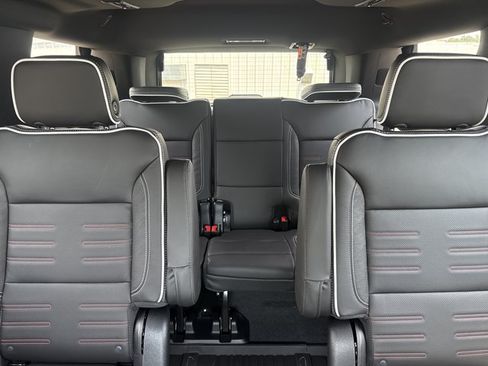 New 2026 GMC Yukon AT4 Ultimate w/ LPO, Floor Liner Package AWD/4WD image 21