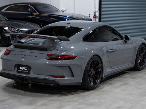 Used 2018 Porsche 911 GT3 image 6