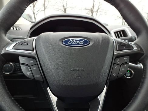 Used 2024 Ford Edge Titanium AWD/4WD image 21