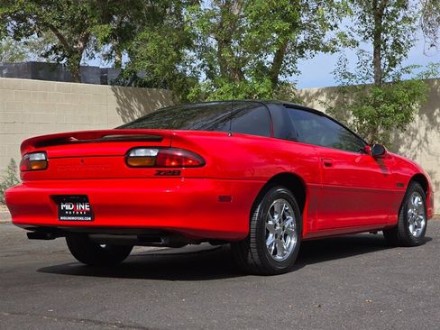 Used 2002 Chevrolet Camaro Z28 w/ Preferred Equipment Group 2 RWD image 10
