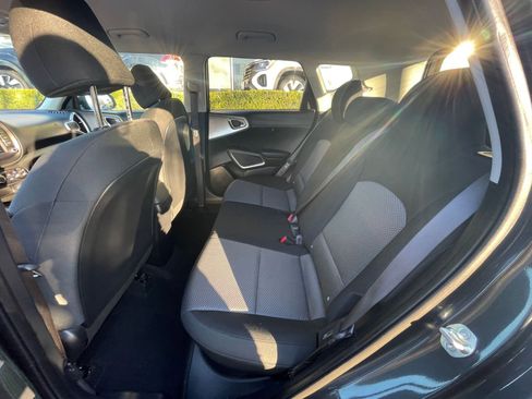 Used 2025 Kia Soul LX w/ LX Technology Package image 23