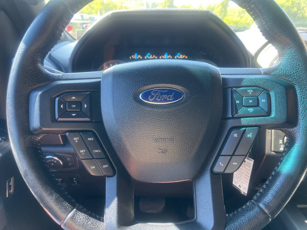 Used 2016 Ford F150 XLT w/ Equipment Group 302A Luxury AWD/4WD image 33