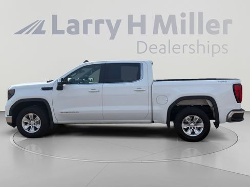 Used 2024 GMC Sierra 1500 SLE AWD/4WD image 3