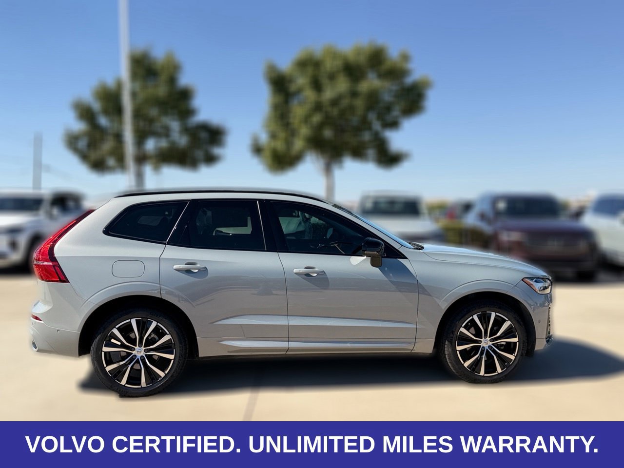 Certified 2024 Volvo XC60 B5 Plus w/ Protection Package Premier AWD/4WD image 12