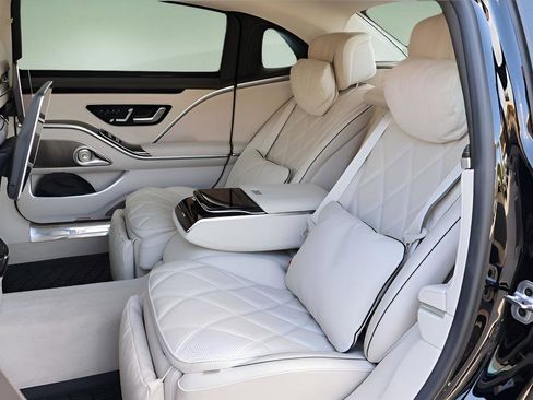 Used 2024 Mercedes-Benz Maybach S 680 4MATIC image 13