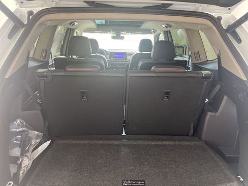 New 2026 Volkswagen Atlas Peak Edition AWD/4WD image 33