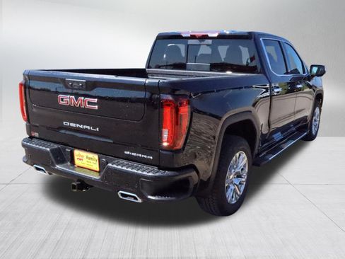 New 2026 GMC Sierra 1500 Denali w/ Technology Package AWD/4WD image 7