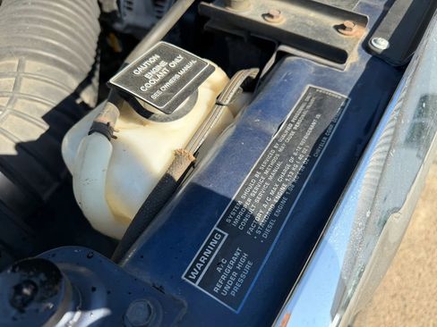 Used 1993 Dodge D/W Truck 250 AWD/4WD image 33