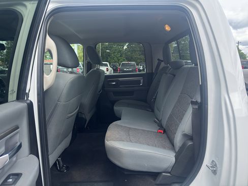 Used 2018 RAM 3500 Big Horn AWD/4WD image 23
