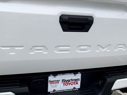 Used 2024 Toyota Tacoma SR5 image 18