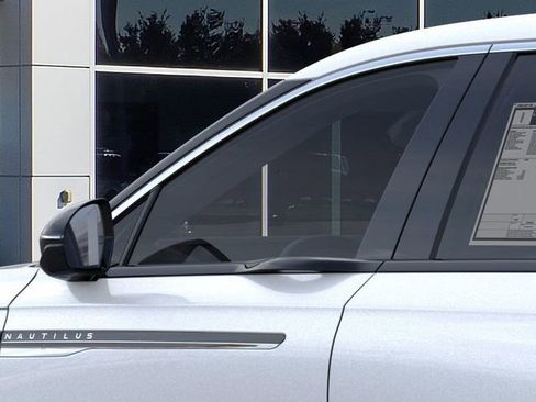 New 2026 Lincoln Nautilus Premier image 20
