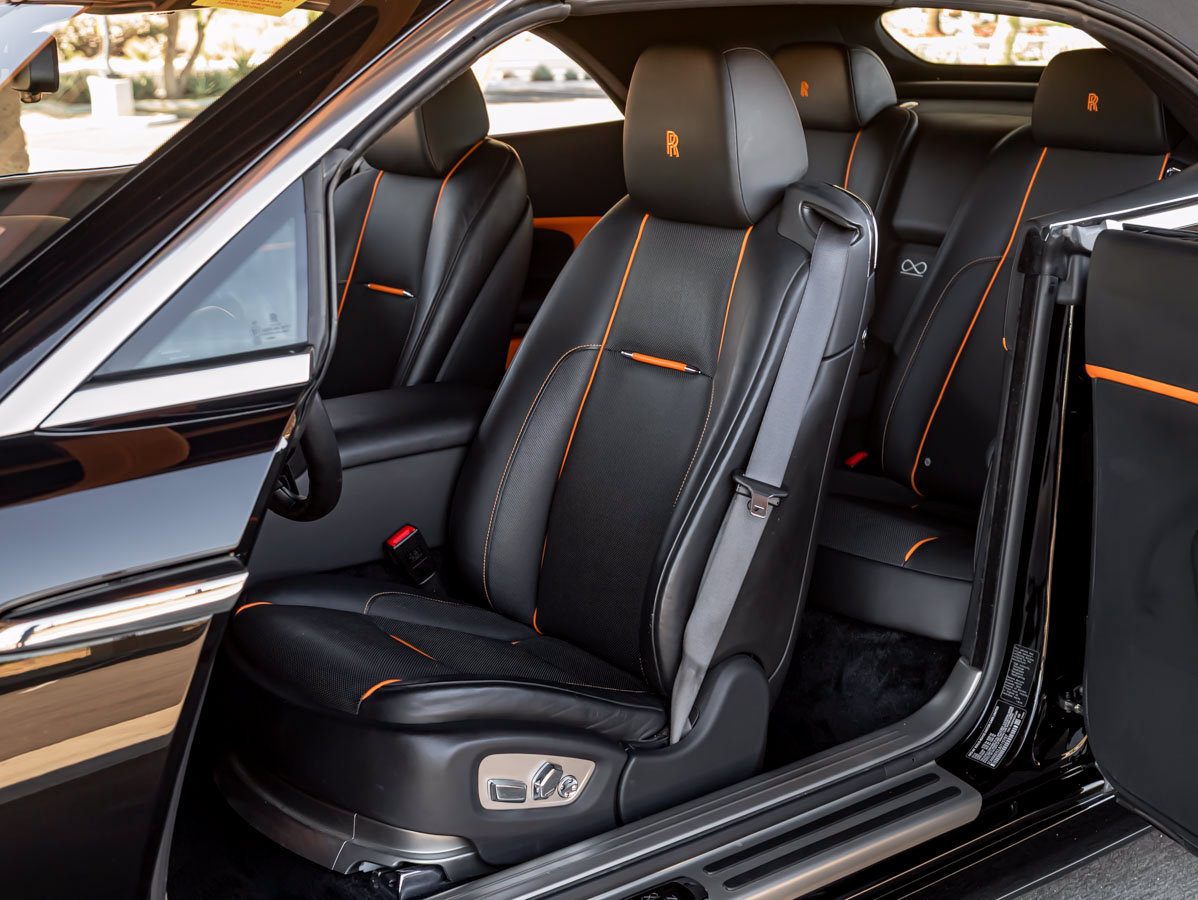 Certified 2018 Rolls-Royce Dawn RWD image 25