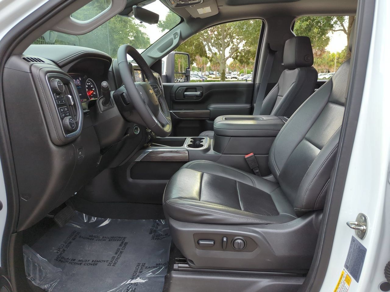 Used 2021 Chevrolet Silverado 2500 LTZ w/ LTZ Premium Package AWD/4WD image 19