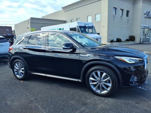 Used 2020 INFINITI QX50 Luxe w/ Navigation Package AWD/4WD image 4