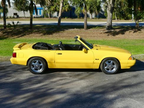 Used 1993 Ford Mustang LX image 27