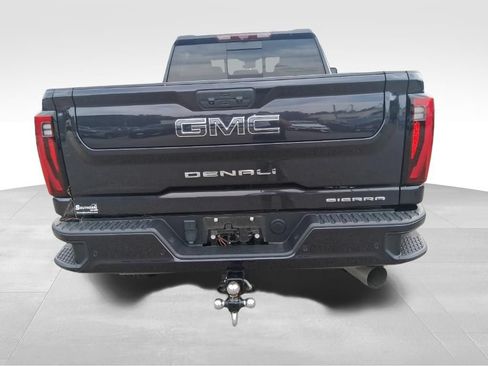 Used 2024 GMC Sierra 2500 Denali Ultimate w/ Max Trailering Package AWD/4WD image 5