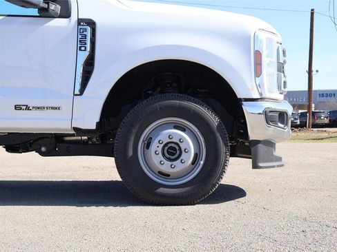 New 2026 Ford F350 XL w/ XL Chrome Package AWD/4WD image 12