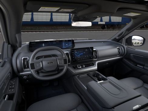 New 2026 Ford Expedition Platinum image 9