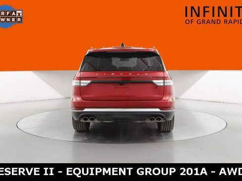 Used 2025 Lincoln Aviator Reserve w/ Equipment Group 201A image 4