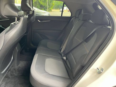 Used 2026 Kia Niro LX FWD image 23